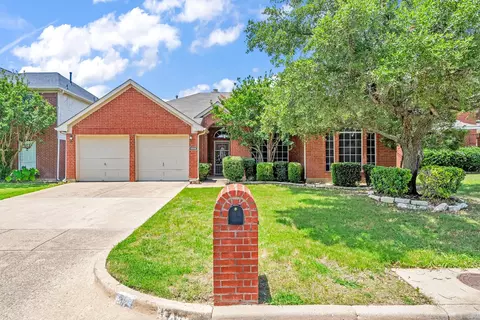 6308 Woolwich Dr, Arlington, TX 76001