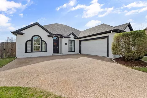 4205 Lucy Ln, Arlington, TX 76016