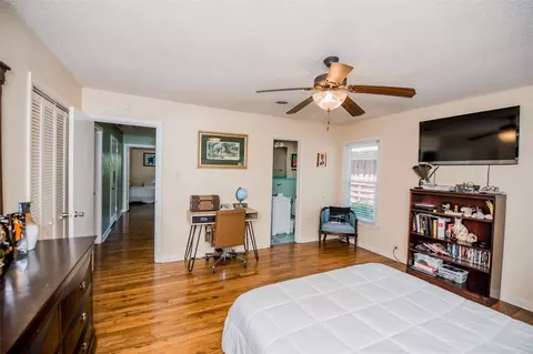 Bedroom - 211 Circle Dr, Cleburne, TX 76033 photo 2 of 6