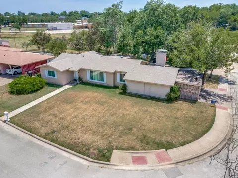 View/Area - 211 Circle Dr, Cleburne, TX 76033 photo 1 of 1
