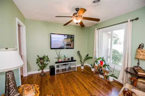 Living - 211 Circle Dr, Cleburne, TX 76033 photo 2 of 6