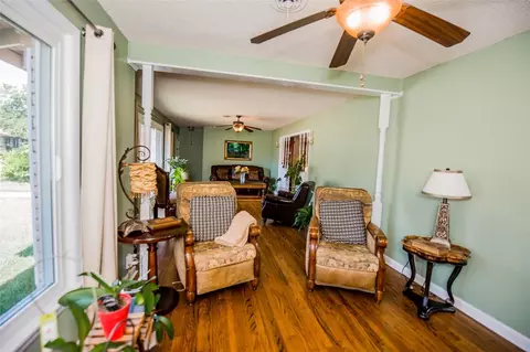 Living - 211 Circle Dr, Cleburne, TX 76033 photo 6 of 6