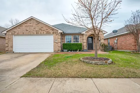 9090 Rushing River Dr, Fort Worth, TX 76118