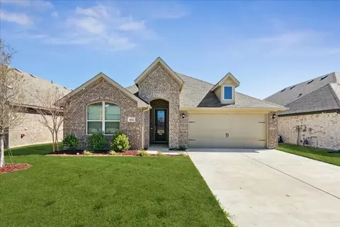 6212 Cobbetts Pond Ln, Fort Worth, TX 76179