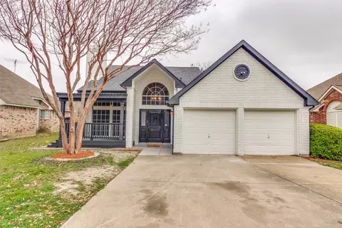 2113 Spring Mills Rd, Mesquite, TX 75181