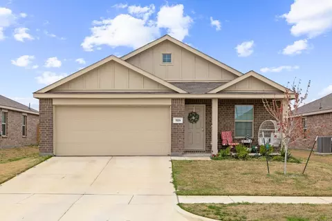 1129 Crestview Dr, Hutchins, TX 75141