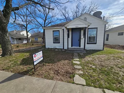 1605 Cooper St, Commerce, TX 75428