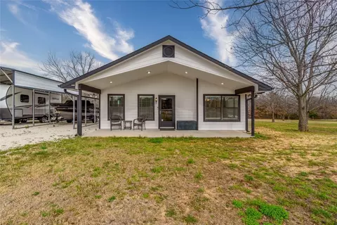 131 Colt Dr, Sadler, TX 76264