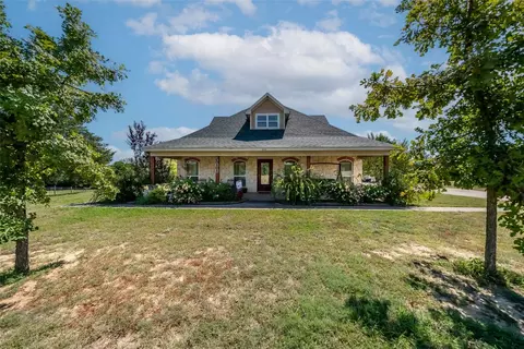 500 Rustic Trl, Van Alstyne, TX 75495