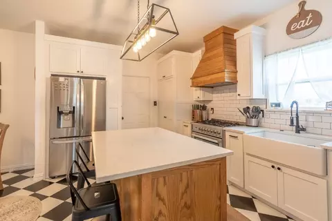 Kitchen - 8121 Carson Ct, Rowlett, TX 75088 photo 2 of 4