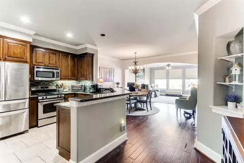 500 Waters Edge #226, Lake Dallas, TX 75065