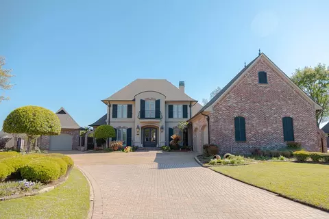207 Evangeline Walk, Bossier City, LA 71111