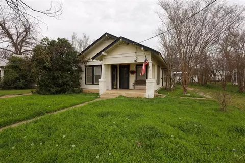 2420 Durham Ave, Brownwood, TX 76801