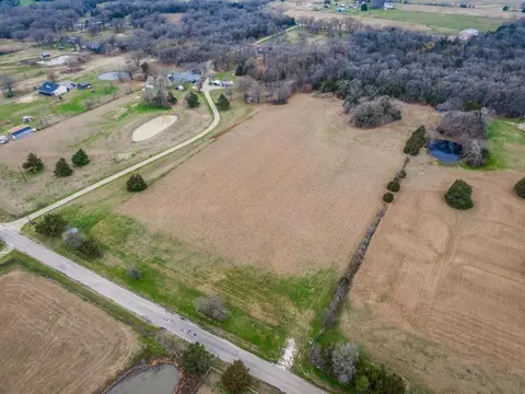 2 Vz County Road 3810, Wills Point, TX 75169