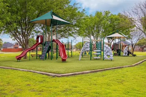 View/Area - 8006 Freeman Dr, Rowlett, TX 75089 photo 3 of 4