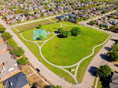 View/Area - 8006 Freeman Dr, Rowlett, TX 75089 photo 1 of 4