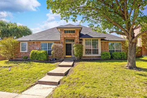 Exterior - 8006 Freeman Dr, Rowlett, TX 75089 photo 3 of 11