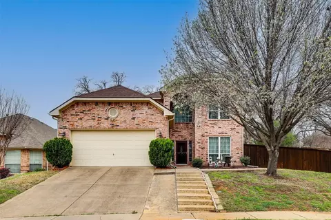 510 Wade Ct, Euless, TX 76039