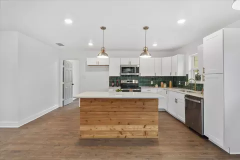7613 Deaver Dr, North Richland Hills, TX 76180