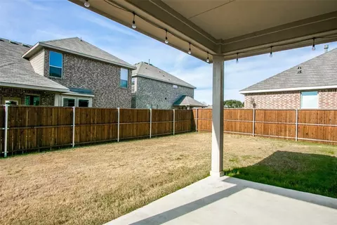 Exterior - 7641 Spring Dr, Watauga, TX 76148 photo 4 of 7