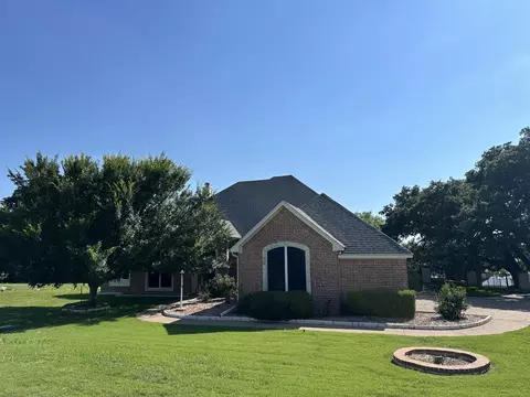 1704 Bentwater Pkwy, Granbury, TX 76049