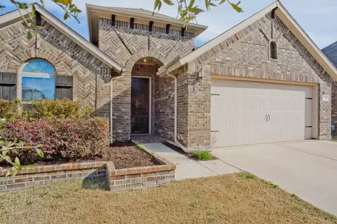 5460 Tuxbury Pond Dr, Fort Worth, TX 76179