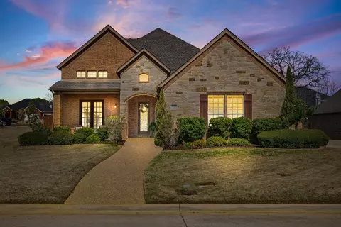 1312 Delaware Dr, Mansfield, TX 76063