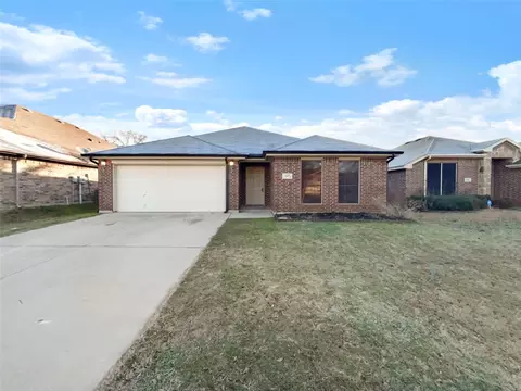 2217 Kaitlyn Dr, Weatherford, TX 76087