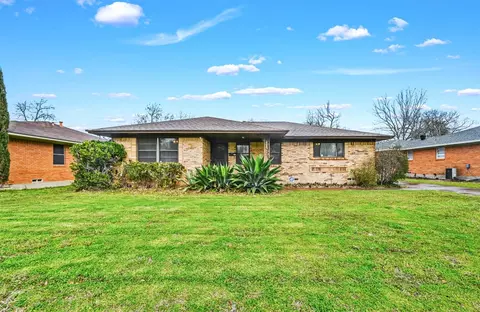 603 Laurel St, Lancaster, TX 75134