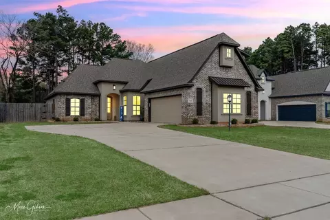 725 Stag Trl, Haughton, LA 71037