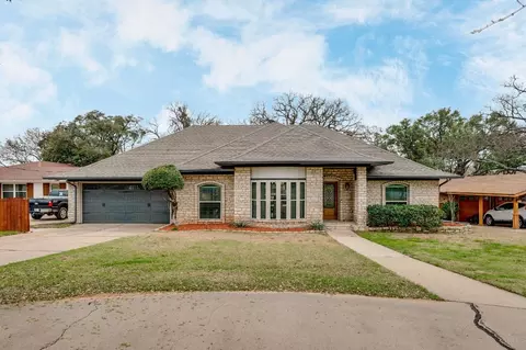 317 Granada Calle St, Granbury, TX 76049