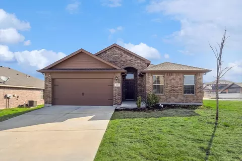 251 Saratoga Dr, Ponder, TX 76259