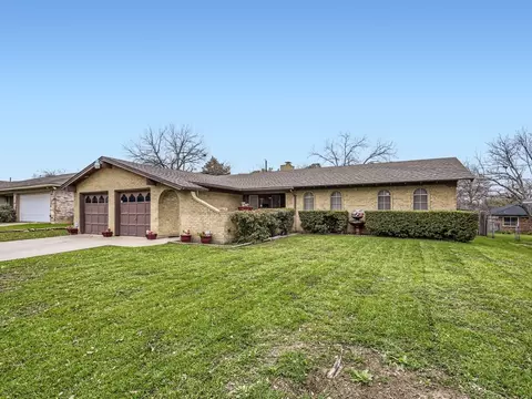 1304 Cameo Dr, Fort Worth, TX 76134