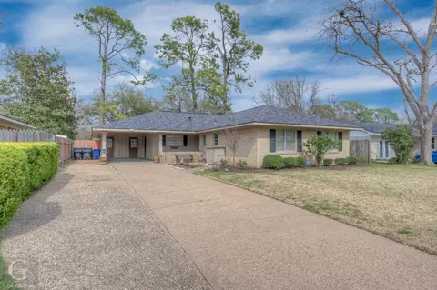 310 Mockingbird Ln, Shreveport, LA 71105