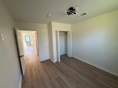 111 E State St, Terrell, TX 75160 photo 12