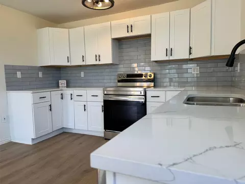 111 E State St, Terrell, TX 75160 photo 6