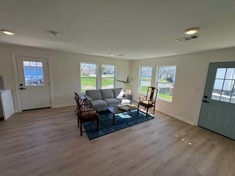111 E State St, Terrell, TX 75160 photo 8