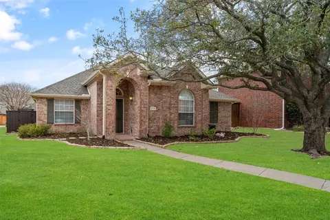2716 Faxon Dr, Plano, TX 75025