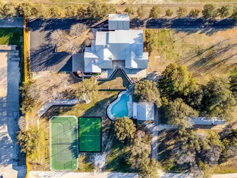 300 Cochran Rd, Weatherford, TX 76085