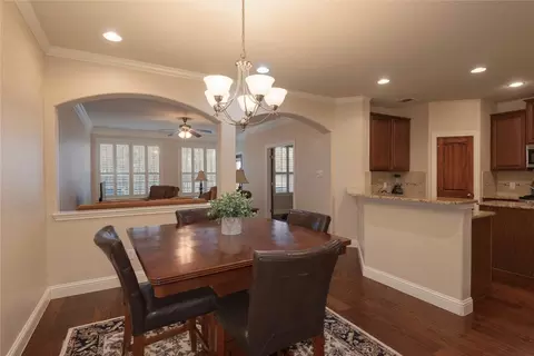 2607 Eagle Dr, Grapevine, TX 76051 photo 4