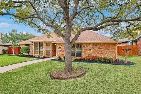 3711 Bishop Hill Dr, Carrollton, TX 75007