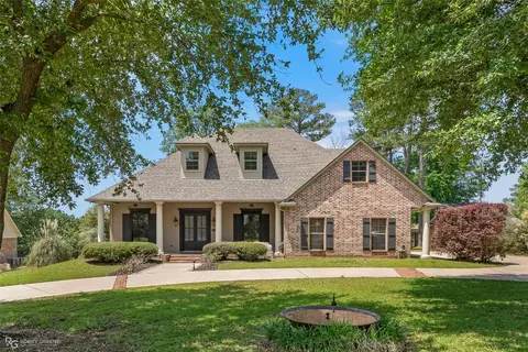 222 Old Palmetto Rd, Benton, LA 71006