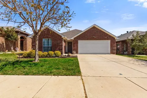 1109 Monticello Dr, Azle, TX 76020
