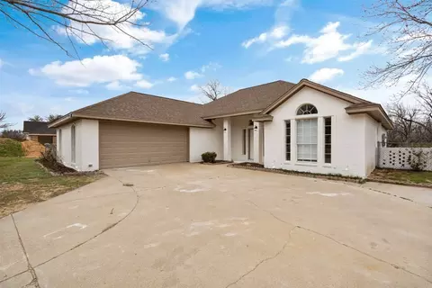 9305 Ravenswood Rd, Granbury, TX 76049