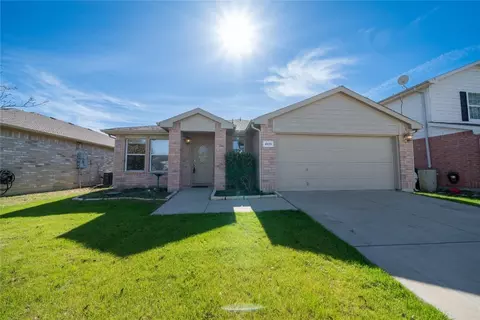 4020 Tiburon St, Fort Worth, TX 76106