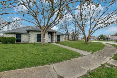 2642 Rutgers Dr, Lancaster, TX 75134