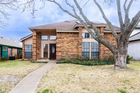 412 Longshadow Ln, Mesquite, TX 75149