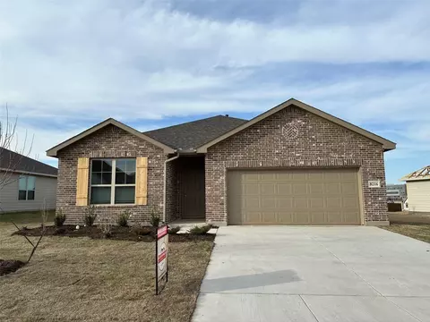 8216 Manx Pt, Godley, TX 76044
