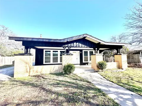 1012 S Bassett St, Eastland, TX 76448