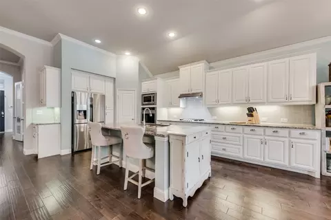 Kitchen - 2001 Commons Way, Prosper, TX 75078 photo 1 of 10